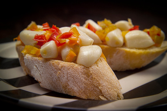 ajos confitados con pimientos y rocoto