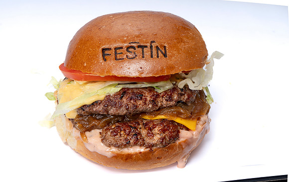 FESTIN8358