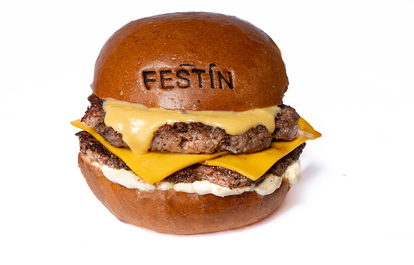 FESTIN8389